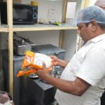 इंदौर के शिशुकुंज स्कूल में लंच के बाद 150 से अधिक बच्चों की बिगड़ी तबीयत, किचन सील