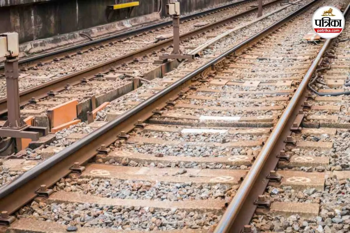 एमपी के इंदौर से शुरु होंगी ‘4 नई रेल लाइन’, साल 2047 तक बदलेगा रेलवे का भूगोल, कनेक्ट होंगे गांव | 4 New Rail Lines To Start In Indore The Complete Railway Landscape By The Year 2047 एमपी के इंदौर से शुरु होंगी ‘4 नई रेल लाइन’, साल 2047 तक बदलेगा रेलवे का भूगोल, कनेक्ट होंगे गांव | 4 New Rail Lines To Start In Indore The Complete Railway Landscape By The Year 2047
