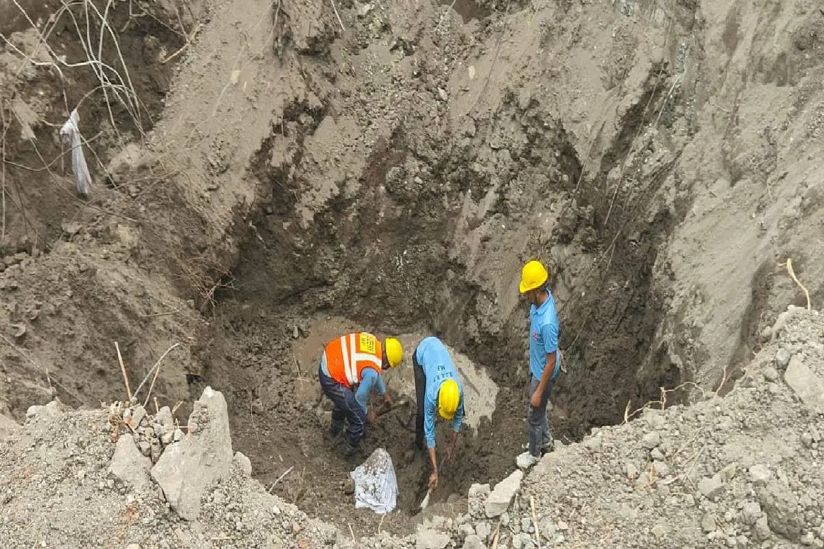 कांग्रेस नेता की मां और पत्नी की मौत, राजगढ़ में कुएं की मिट्टी धंसने से दबने से हादसा | Well Collapse Congress Leader Mukesh Kot Mother Wife Dies