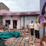 खाना खा रहे मेहमानों पर गिरी सीमेंटेड गैलरी, देवास में मां-बेटी की मौत से खुशियां मातम में बदलीं | House Collapse Accident Mother Daughter Death During Function