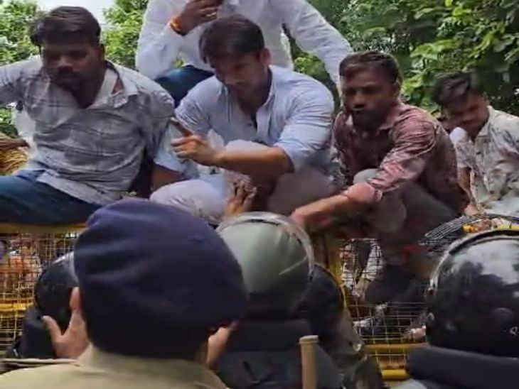 ग्वालियर में कांग्रेस का ‘रन फॉर वन टाइम फीस’ आज:  सरकारी भर्ती परीक्षाओं में ‘ओटीएफ’ लागू करने ‘मैराथन’, फूलबाग से मेला ग्राउंड तक दौड़ेगा शहर – Gwalior News