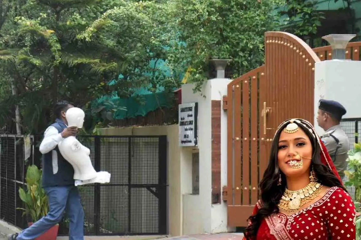 टि्वशा केस:  80 किलो की डमी को पहनाए गए कपड़े, समर्थ ने बताया – कैसे उतारी थी बॉडी | Twisha Sharma Case Samarth And Giribala To Lower An 80 Kg Dummy From The Noose Reconstruction To Be Conducted