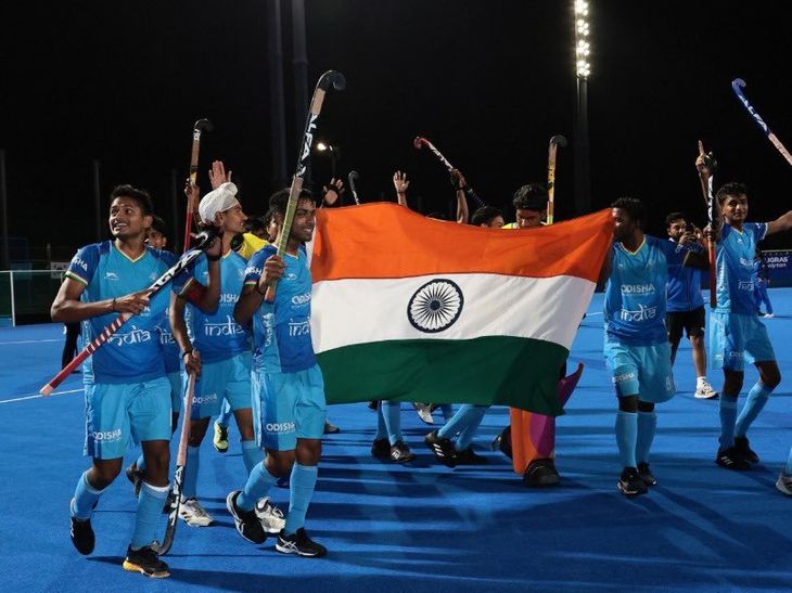 भारत ने तीसरा U-18 हॉकी एशिया कप जीता:जापान को 4-1 से हराया; आशीष की लगातार दूसरी हैट्रिक; महिला टीम को ब्रॉन्ज मिला भारत ने तीसरा U-18 हॉकी एशिया कप जीता:जापान को 4-1 से हराया; आशीष की लगातार दूसरी हैट्रिक; महिला टीम को ब्रॉन्ज मिला