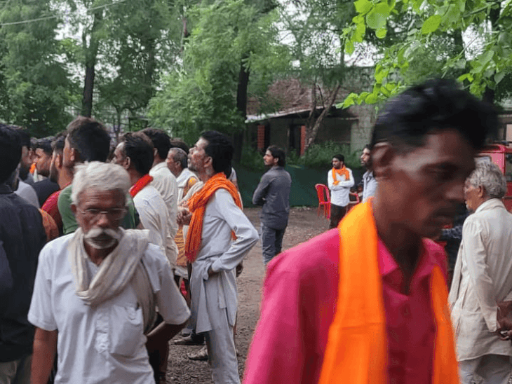 रास्ते के पुराने विवाद में युवक की जान गई:  अशोकनगर में लाठी-पत्थर चले, दोनों पक्षों के 12 लोग घायल हुए – Ashoknagar News