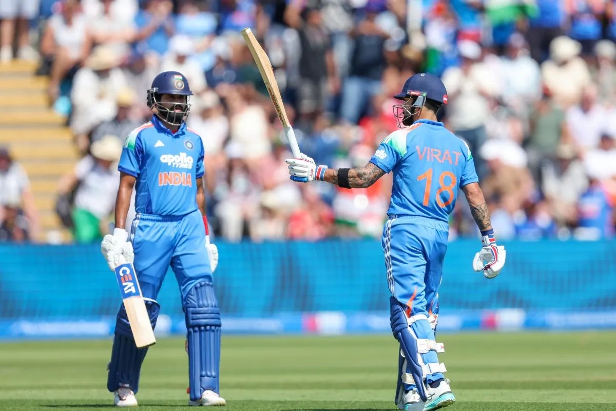 Eng vs Ind 2nd ODI: विराट कोहली और श्रेयस अय्यर ने जड़े अर्धशतक, भारत ने इंग्लैंड के सामने रखा 234 रन का टारगेट Eng vs Ind 2nd ODI: विराट कोहली और श्रेयस अय्यर ने जड़े अर्धशतक, भारत ने इंग्लैंड के सामने रखा 234 रन का टारगेट