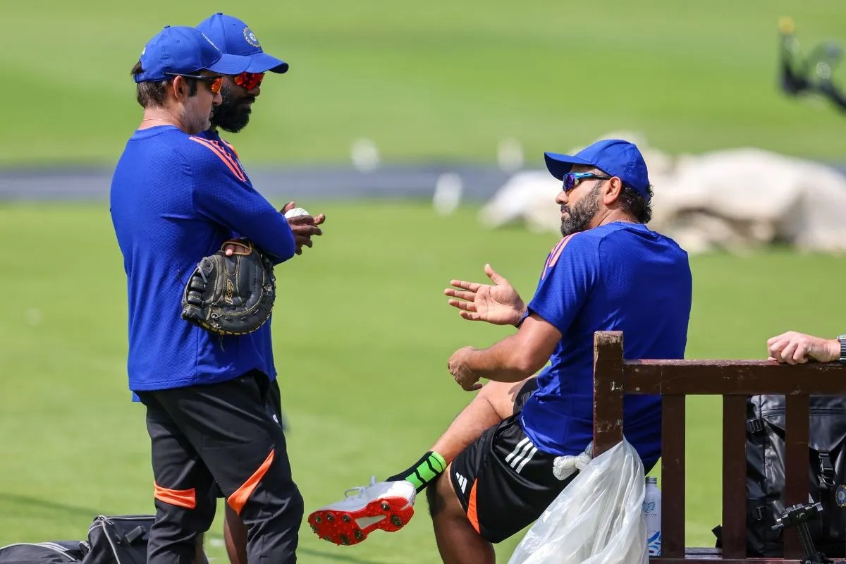 Eng vs Ind: ‘आगे बैटिंग करना आसान नहीं’, लॉर्ड्स वनडे से पहले रोहित शर्मा को लेकर टीम मैनेजमेंट ने दी सफाई Eng vs Ind: ‘आगे बैटिंग करना आसान नहीं’, लॉर्ड्स वनडे से पहले रोहित शर्मा को लेकर टीम मैनेजमेंट ने दी सफाई