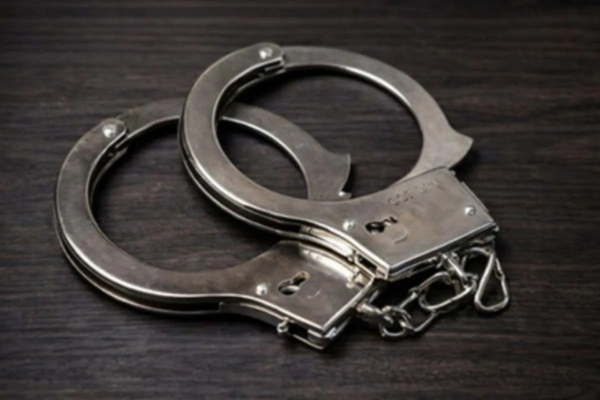 रतलाम में हथियारों से लैस आठ डकैत धराए | Eight Armed Dacoits Nabbed In Ratlam