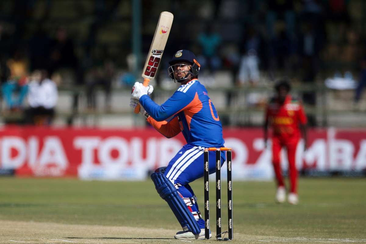 वीवीएस लक्ष्मण ने जिम्बाब्वे सीरीज के बाद की वैभव सूर्यवंशी की तारीफ, पर फिटनेस को लेकर चेताया वीवीएस लक्ष्मण ने जिम्बाब्वे सीरीज के बाद की वैभव सूर्यवंशी की तारीफ, पर फिटनेस को लेकर चेताया