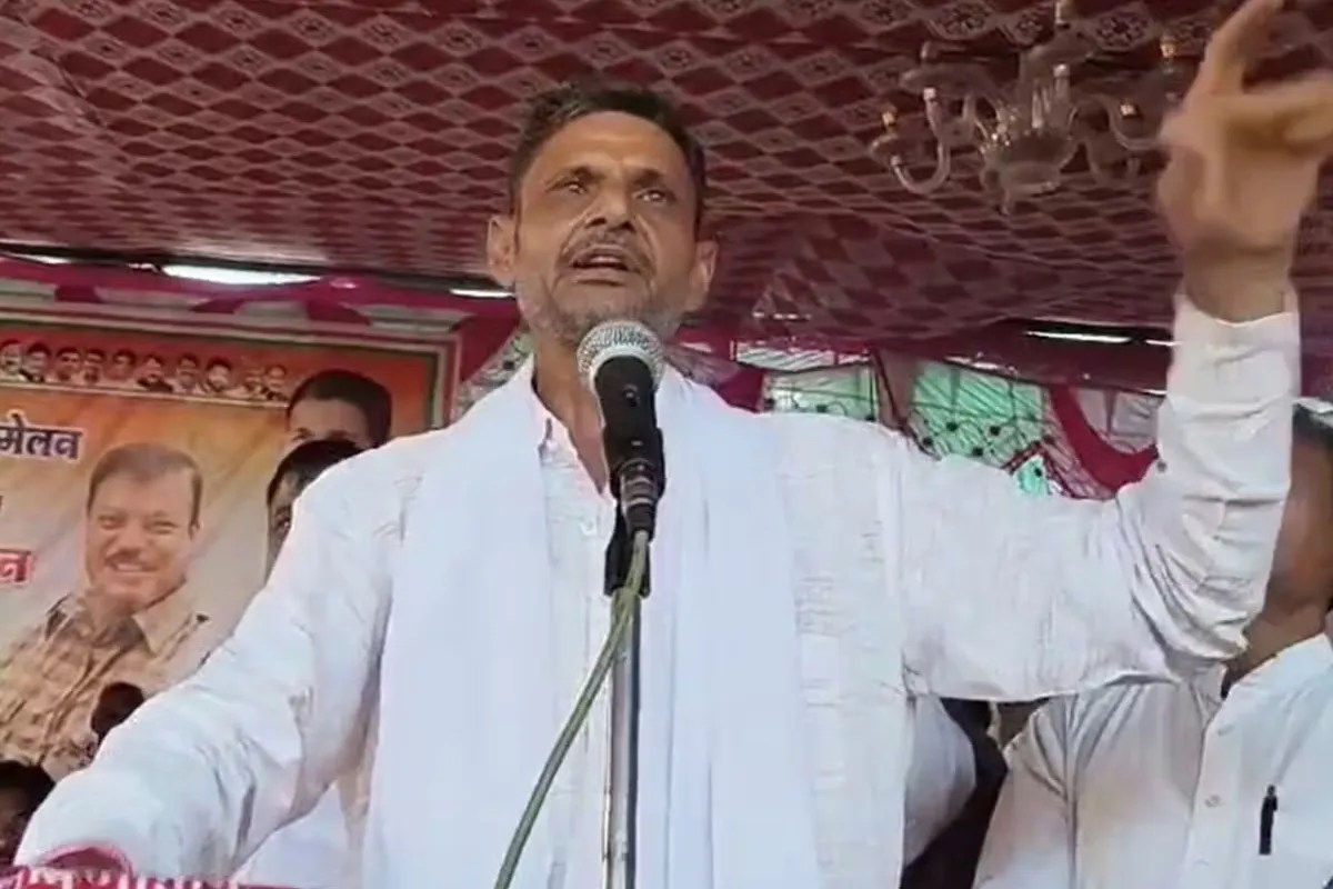 श्योपुर के विधायक बोले “मुझे नहीं चाहिए हजारों-लाखों रुपए, खाते में नहीं डालें रकम” | Sheopur Congress Mla Babu Jandel Mobile Hacked श्योपुर के विधायक बोले “मुझे नहीं चाहिए हजारों-लाखों रुपए, खाते में नहीं डालें रकम” | Sheopur Congress Mla Babu Jandel Mobile Hacked