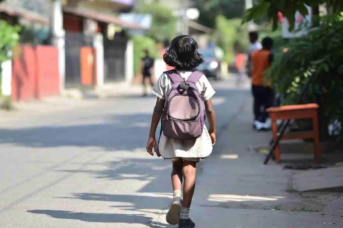 Gwalior news: ‘मेरी बेटी ला दो…’, ट्यूशन से लौट रही रिया नहीं पहुंच पाई घर, अचानक सबको रूला गई | Innocent Child Died After Coming Into Contact With An Electric Current