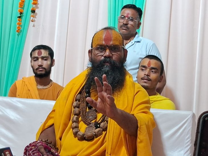 पप्पू यादव की सदस्यता रद्द कर जेल भेजने की मांग:  बुंदेलखंड पीठाधीश्वर ने भगवा वेश पर जताया विरोध – Tikamgarh News