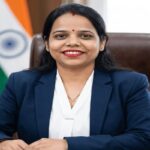 “मुझे 14 साल तक कैद करके रखा गया” एमपी की आइएएस नेहा मारव्या फिर सुर्खियों में | Protest Against Ias Officer Neha Marvya In Bhopal