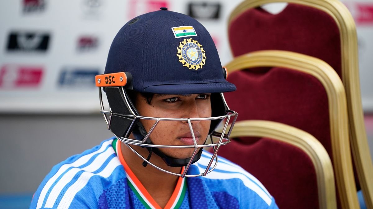 वैभव सूर्यवंशी के लिए द्रविड़ का गुरुमंत्र, कहा- IPL के साथ रेड-बॉल फॉर्मेट पर भी करें फोकस वैभव सूर्यवंशी के लिए द्रविड़ का गुरुमंत्र, कहा- IPL के साथ रेड-बॉल फॉर्मेट पर भी करें फोकस