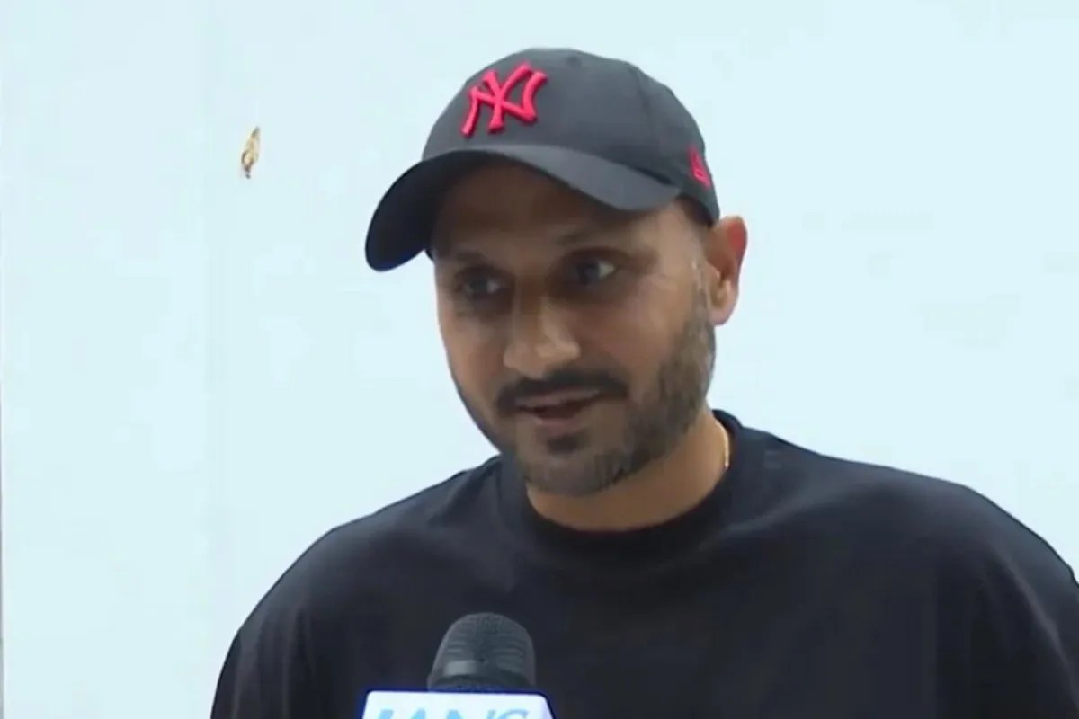‘अगर लियोनेल मेसी कर सकते हैं, तो रोहित शर्मा और विराट कोहली क्यों नहीं?’, हरभजन सिंह ने कह दी बड़ी बात ‘अगर लियोनेल मेसी कर सकते हैं, तो रोहित शर्मा और विराट कोहली क्यों नहीं?’, हरभजन सिंह ने कह दी बड़ी बात