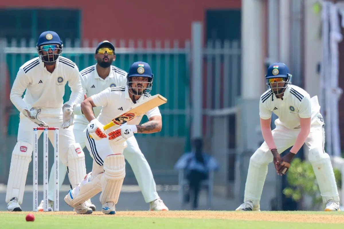 Duleep Trophy 2026 Final: ईस्‍ट जोन ने दूसरे दिन कर लिए 3 काम, तो खत्‍म हो सकता है 13 साल का खिताबी सूखा