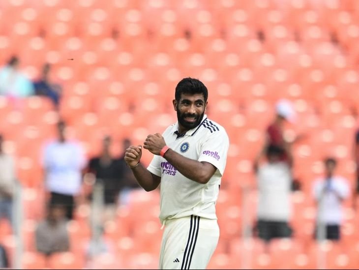 ICC टेस्ट बॉलिंग रैंकिंग में बुमराह तीसरे नंबर पर फिसले:पिछले हफ्ते ऑस्ट्रेलिया के मिचेल स्टार्क ने नंबर-1 पोजीशन छीनी थी; टॉप-10 बल्लेबाजों में दो भारतीय