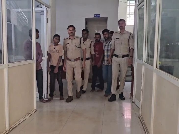 अमेजन से 10 करोड़ की ठगी, आरोपी से पूछताछ:  उधारी के पैसे चुकाने देने लगा सिम और OTP; राजस्थान का मोबाइल दुकानदार भी पकड़ा – Guna News
