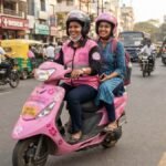 इंदौर में अब घर से बस स्टॉप तक चलने का टेंशन खत्म, महिलाओं के लिए पिंक बाइक चलेगी