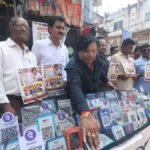 इंदौर में डिजिटल भुगतान पर शुल्क लागू करने का हुआ विरोध, दुकानों से हटाए यूपीआई क्यूआर कोड