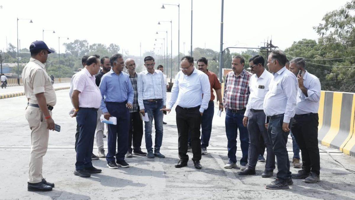 काम में लापरवाही : इंदौर के लवकुश फ्लाईओवर को शुरू करने की 15 सितंबर डेडलाइन निकली, अब 5 अक्टूबर से होगा शुरू