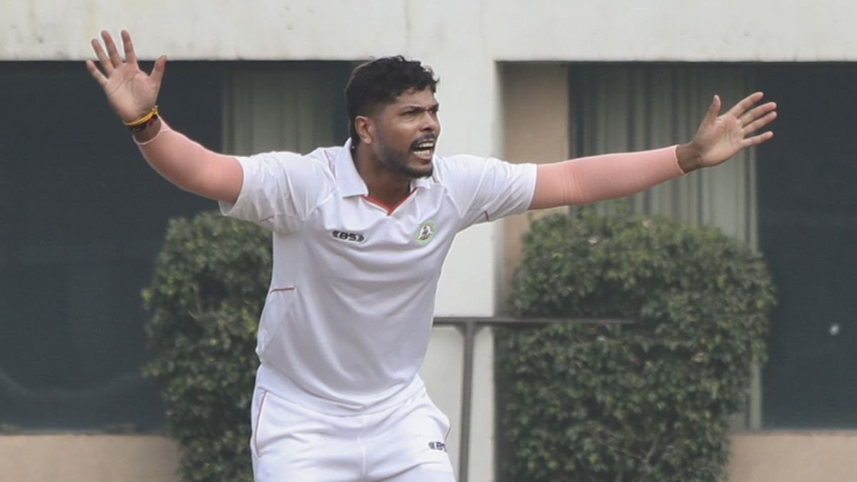 उमेश यादव ने 38 की उम्र में लिया 5 विकेट हॉल, दो साल बाद रणजी ट्रॉफी में हुई वापसी उमेश यादव ने 38 की उम्र में लिया 5 विकेट हॉल, दो साल बाद रणजी ट्रॉफी में हुई वापसी