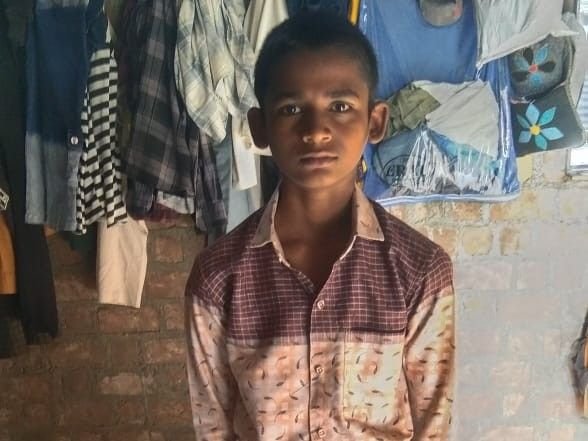 करंट लगने से 12 साल के बच्चे की मौत: पानी की मोटर के तार में कट लगा था, पैर पड़ने से हुआ हादसा – Agar Malwa News करंट लगने से 12 साल के बच्चे की मौत: पानी की मोटर के तार में कट लगा था, पैर पड़ने से हुआ हादसा – Agar Malwa News