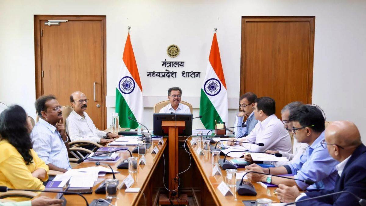 नक्सलवाद की तर्ज पर खत्म होगा ड्रग नेटवर्क, MP के 500 से ज्यादा छात्र वाले कॉलेजों में बनेंगी एंटी-ड्रग समितियां नक्सलवाद की तर्ज पर खत्म होगा ड्रग नेटवर्क, MP के 500 से ज्यादा छात्र वाले कॉलेजों में बनेंगी एंटी-ड्रग समितियां